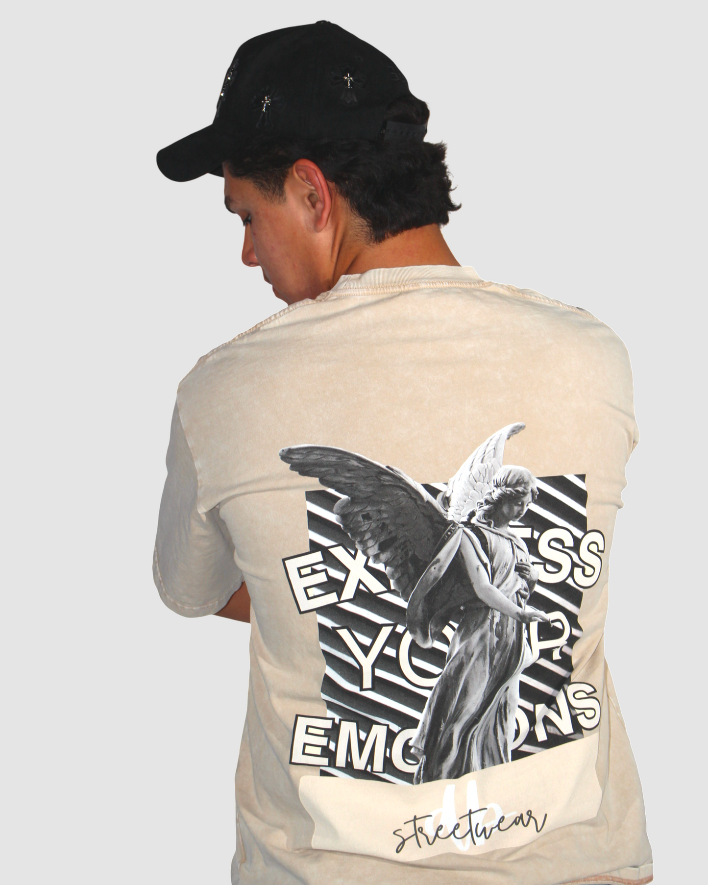 EXP. EMO. TEE